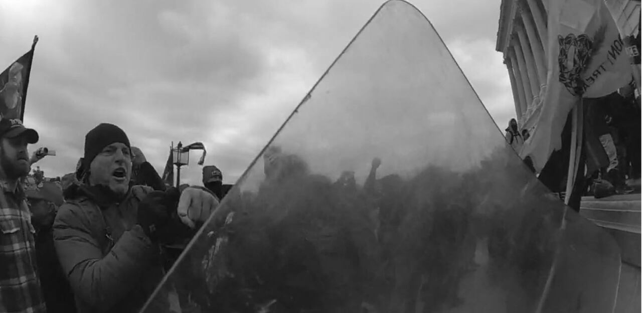 Featured image for Multiple Ex-FBI Agents Arrested for Involvement in Jan. 6 Capitol Riot