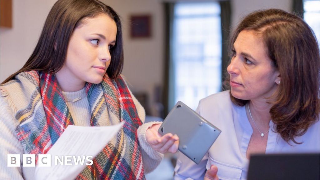 Featured image for "The Financial Dependence of US Millennials and Gen Z on Their Parents"