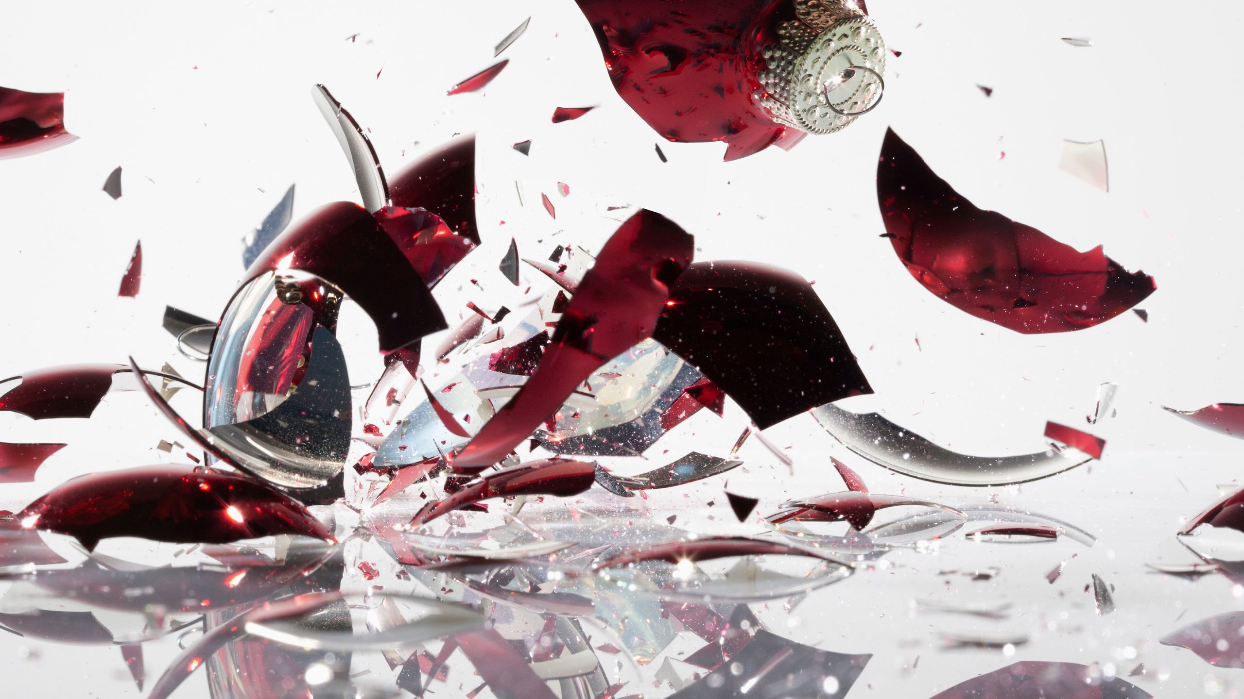 Featured image for Universal Law Explains How and Why Objects Break