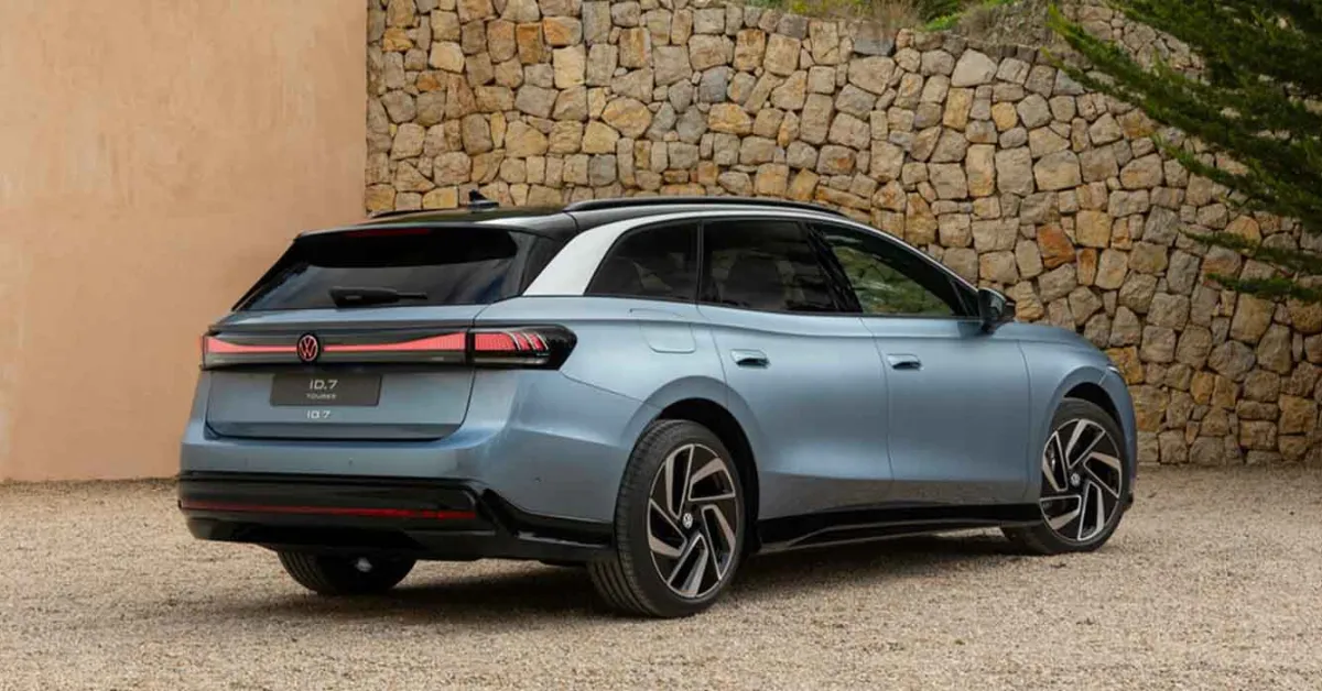 Featured image for "Volkswagen Unveils Electrified ID.7 Tourer Wagon with Impressive Range"