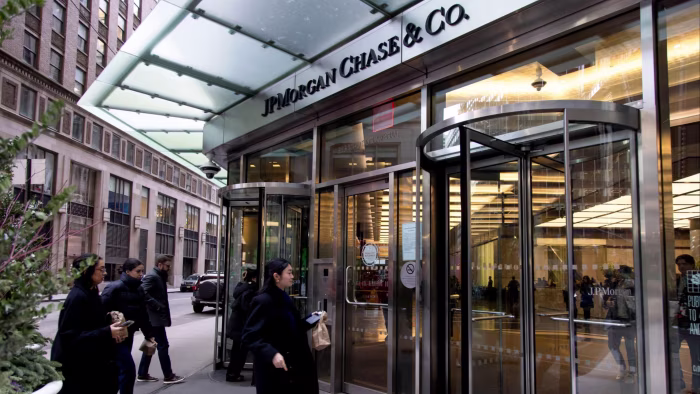 Featured image for US Banks Boost Payouts and Share Buybacks Following Strong Stress Test Results