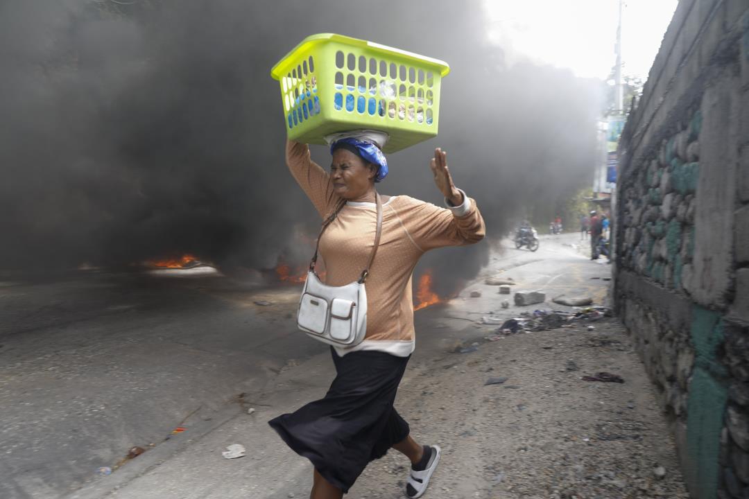 "Haiti in Turmoil: Calls for Prime Minister's Resignation Spark Nationwide Protests"