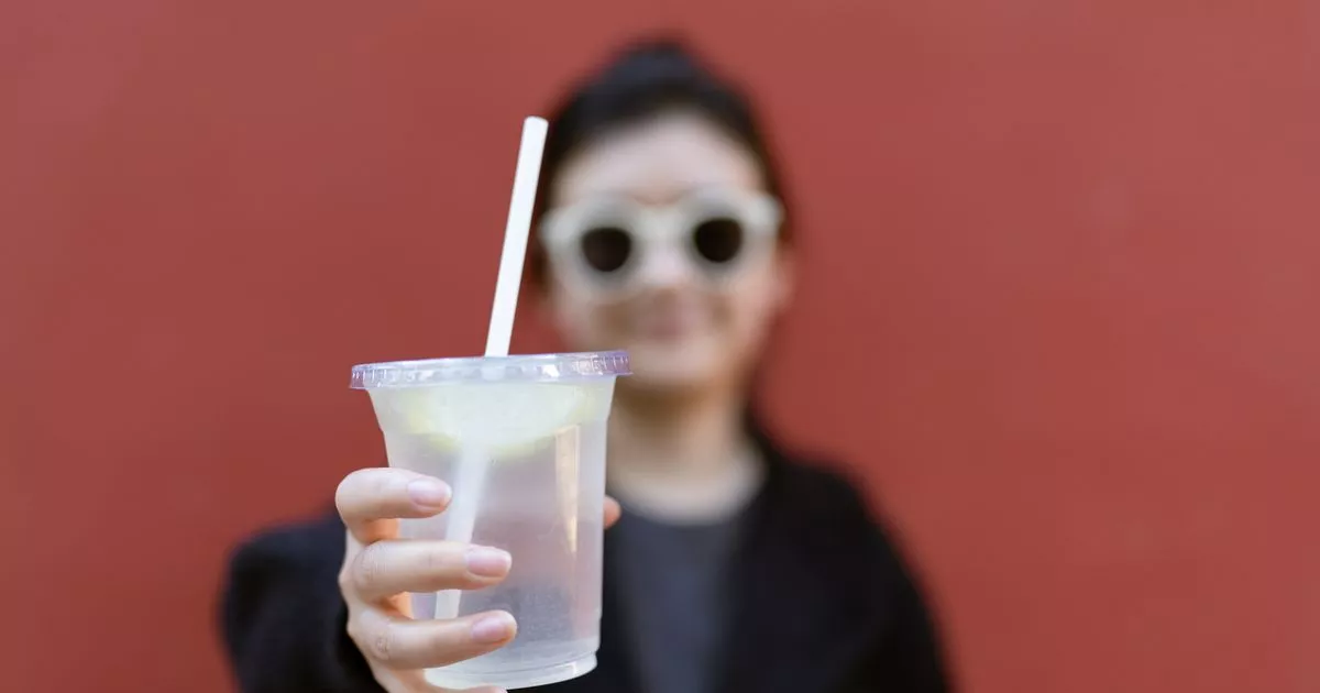 Featured image for Concerns Rise Over Diet Drinks' Health Risks