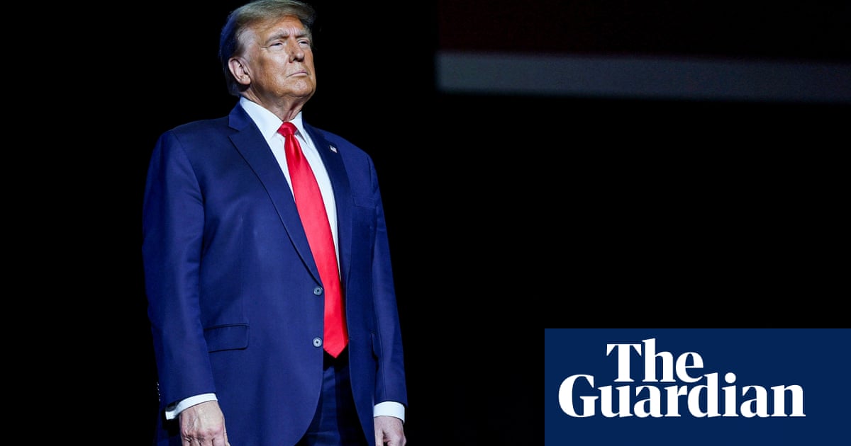 "Trump Attends High-Stakes Closed Hearing for Classified Documents Trial in Florida"