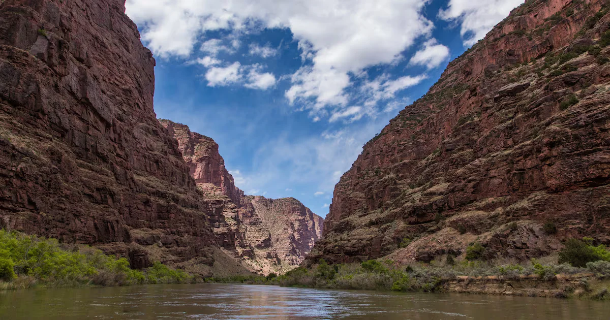 Earth's Hidden Weight Explains Why the Green River Seems to Flow Uphill