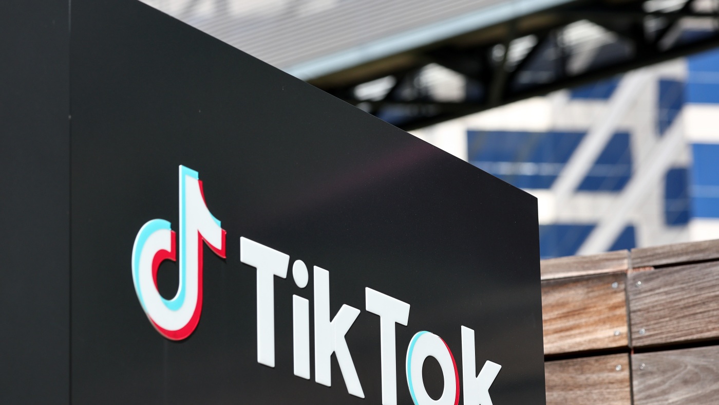 Trump Moves Forward with TikTok Deal Amid US-China Talks