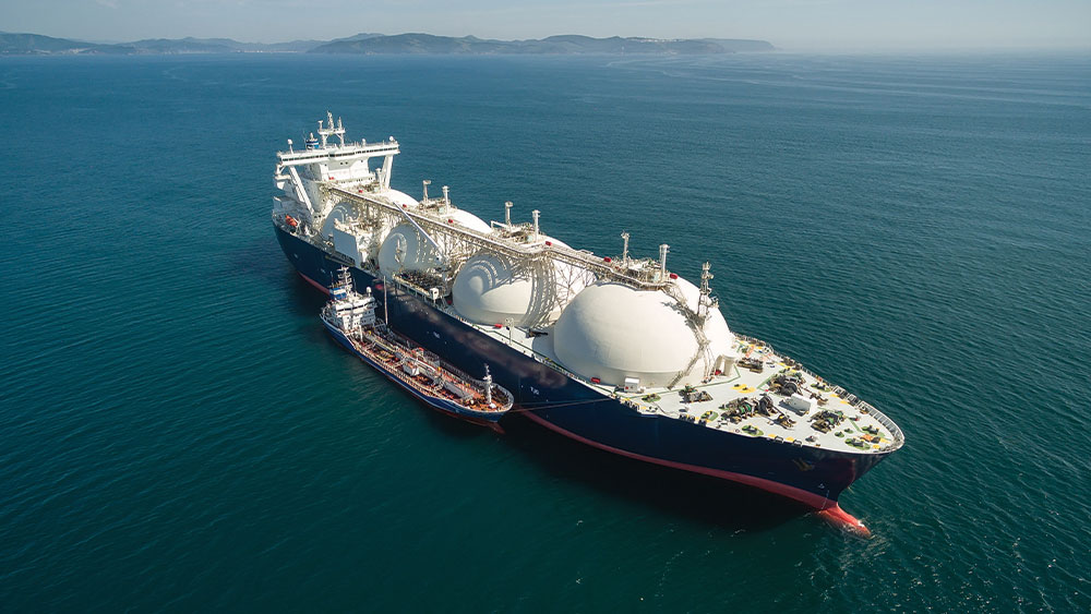 Russia Emerges as Top Oil Supplier to China, Overtaking Saudi Arabia and Boosting Energy Stocks.