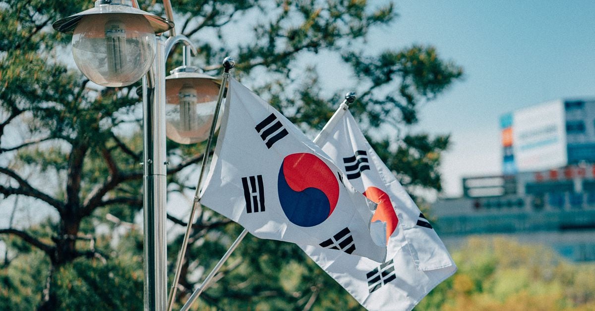 South Korean Regulator Stands Firm Against Local Brokerage of US Bitcoin ETFs