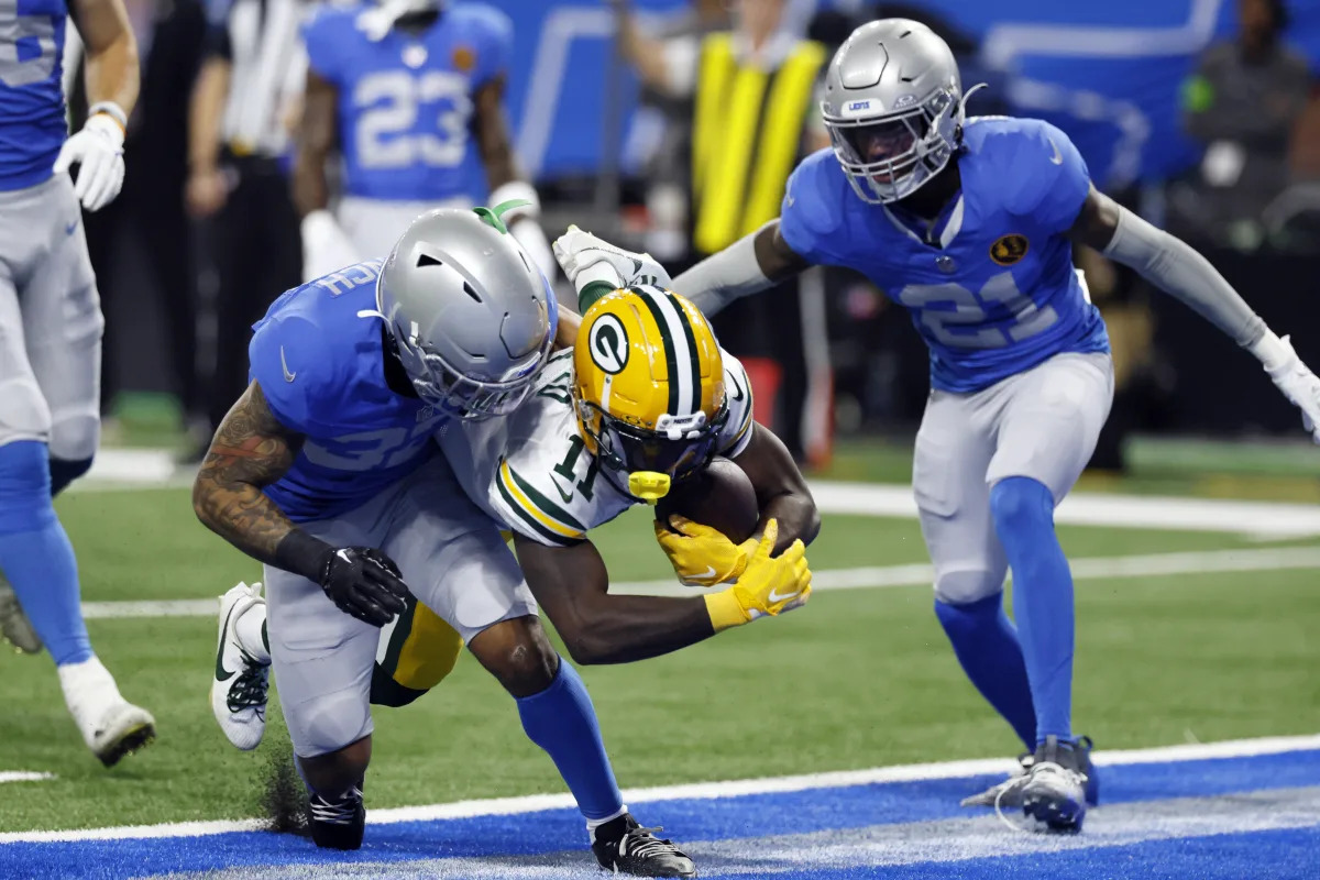 Featured image for Thanksgiving Showdown: Packers vs. Lions - Highlights, Predictions, and More
