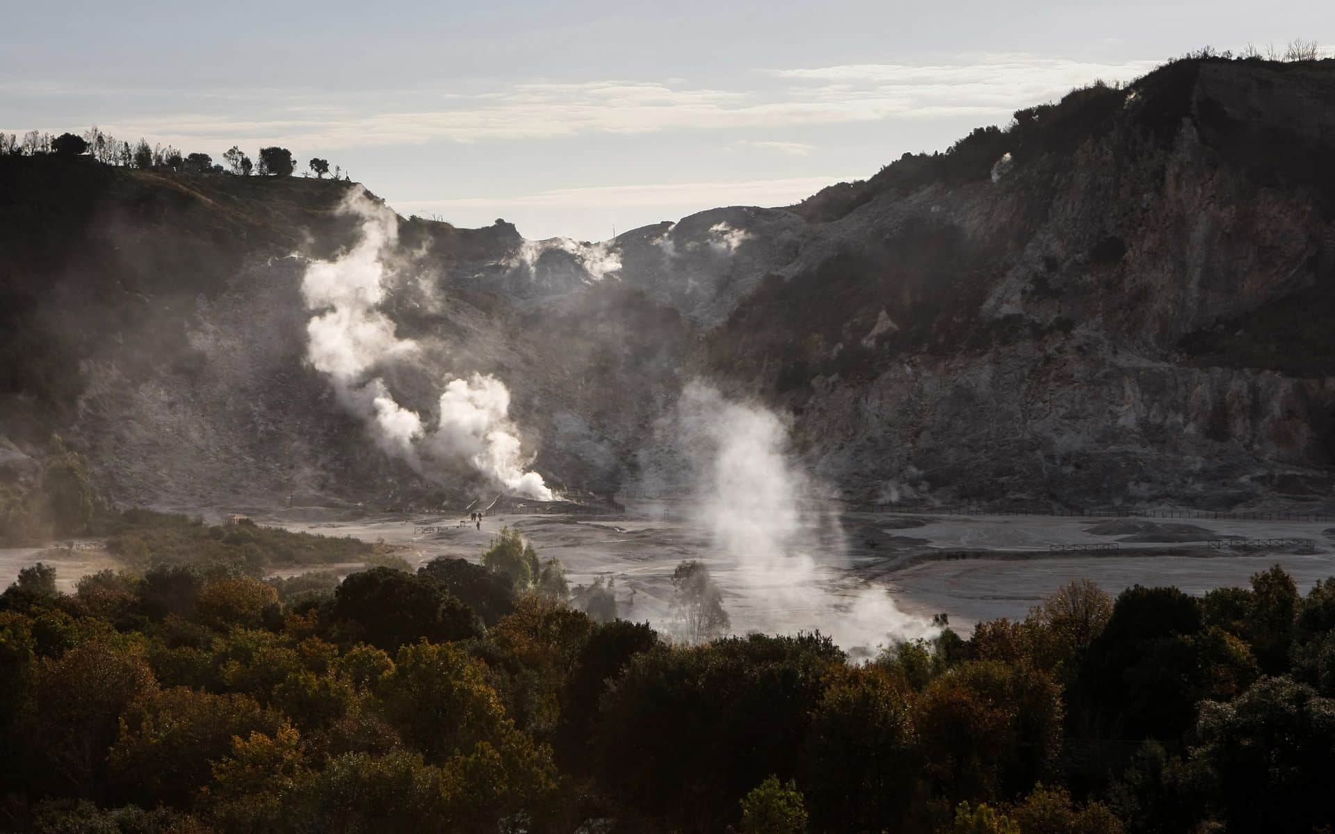 Featured image for Italy's Campi Flegrei Supervolcano: Risks and Potential Global Impact
