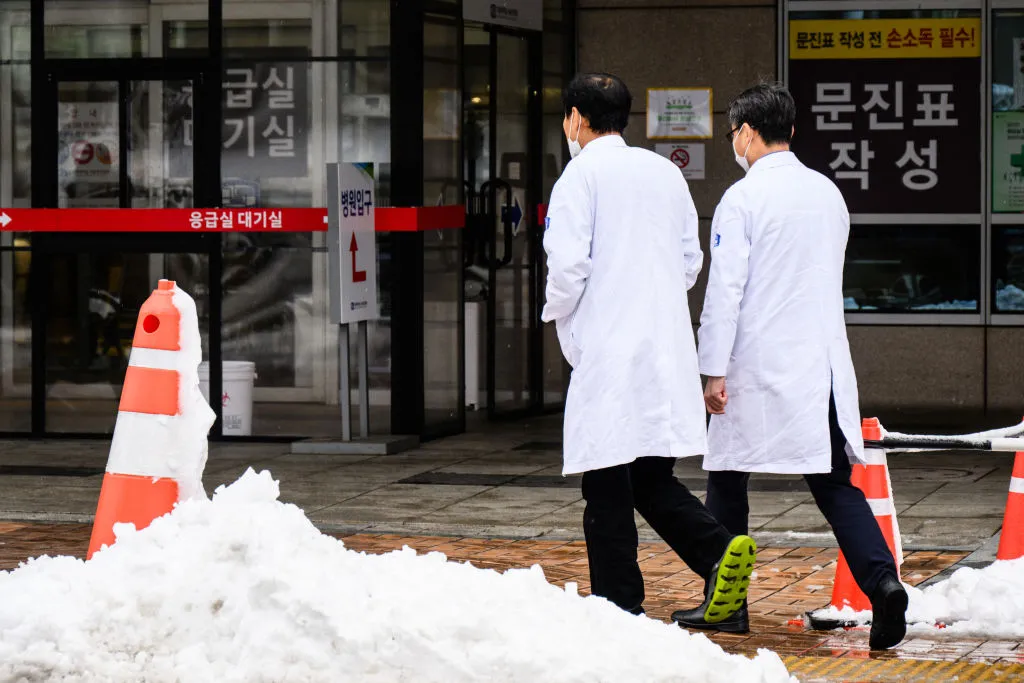 Featured image for "South Korean Doctors' Mass Resignations Spark Public Health Alert and Surgery Cancellations"