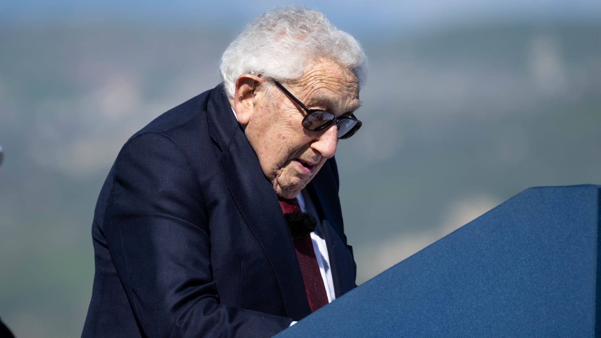 "US Diplomat Henry Kissinger Rekindles Friendship with China's Xi Jinping in Surprise Beijing Talks"