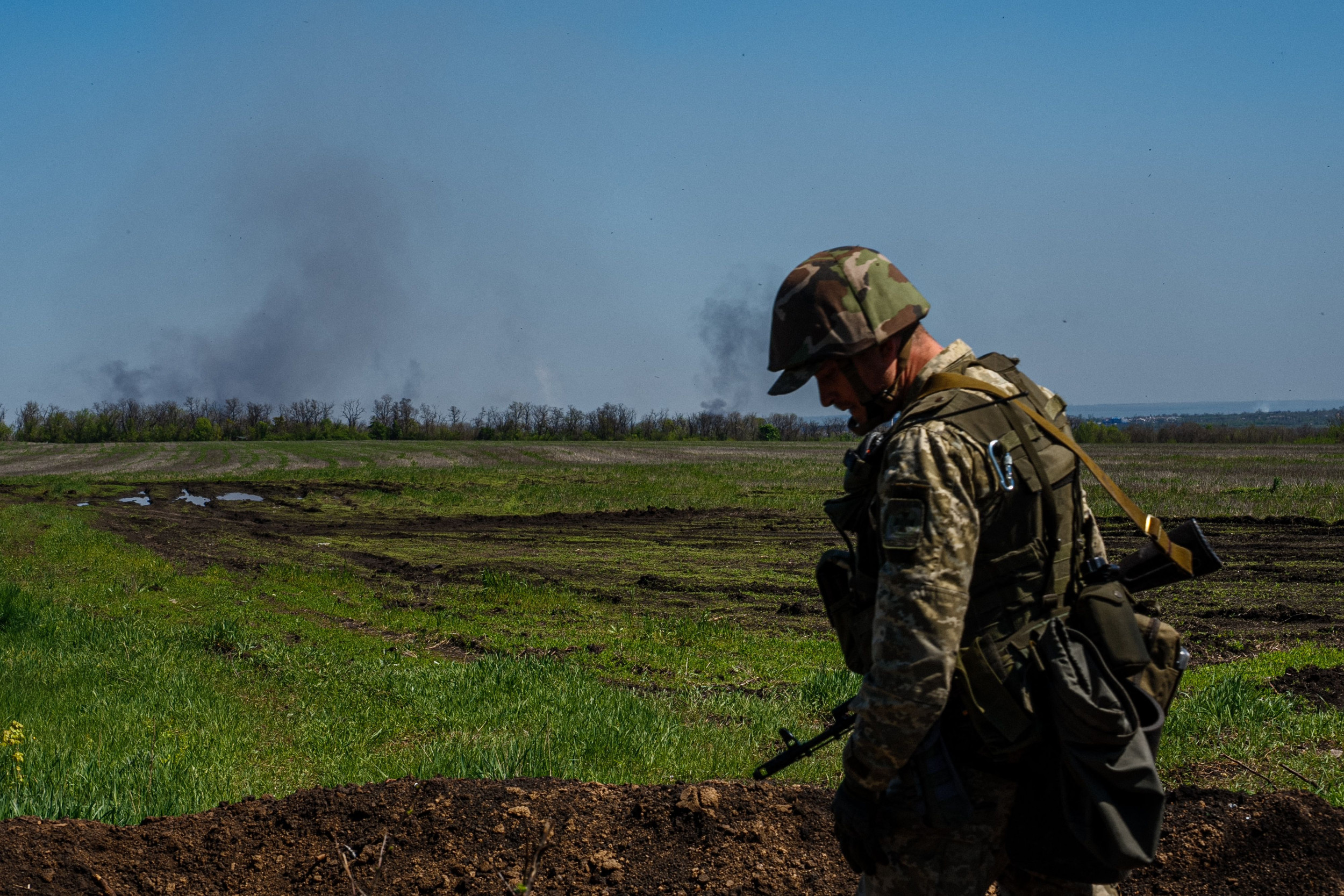 Ukraine Accuses Russia of Using Phosphorus Bombs in Bakhmut Fire