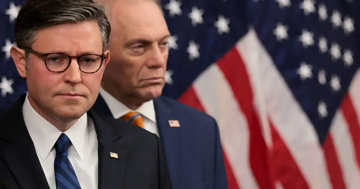 Poll Shows Americans Blame GOP and Trump More for Government Shutdown