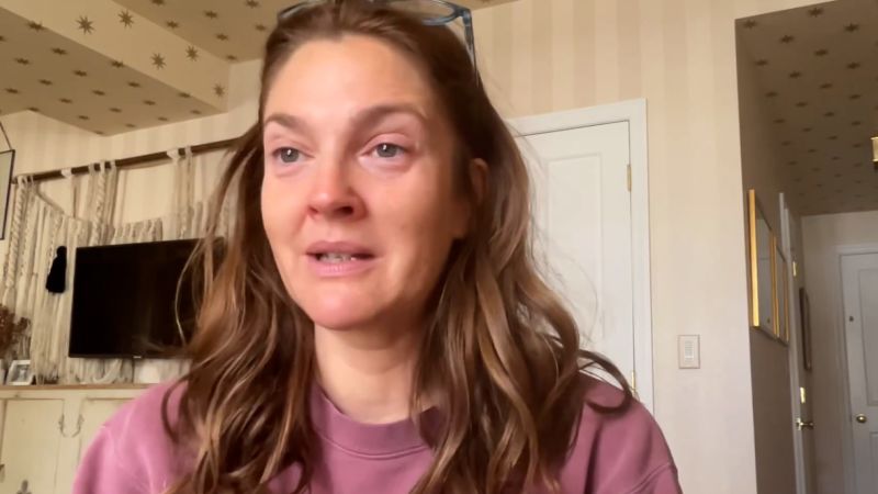 "Drew Barrymore's Emotional Apology and Controversial Return to Work Amid Writers Strike"