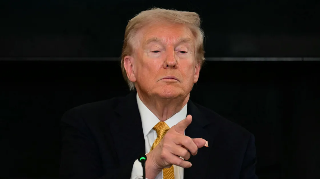 Featured image for Trump Prepares for Asia Trip Amid Ongoing Government Shutdown