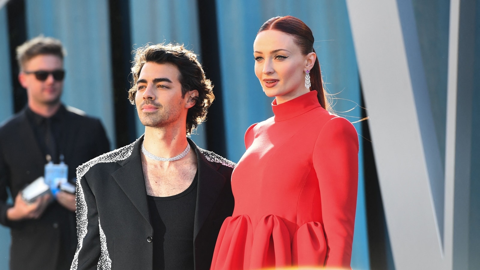 "Joe Jonas and Sophie Turner's Turbulent Relationship: From Birthday Fights to Divorce Drama"