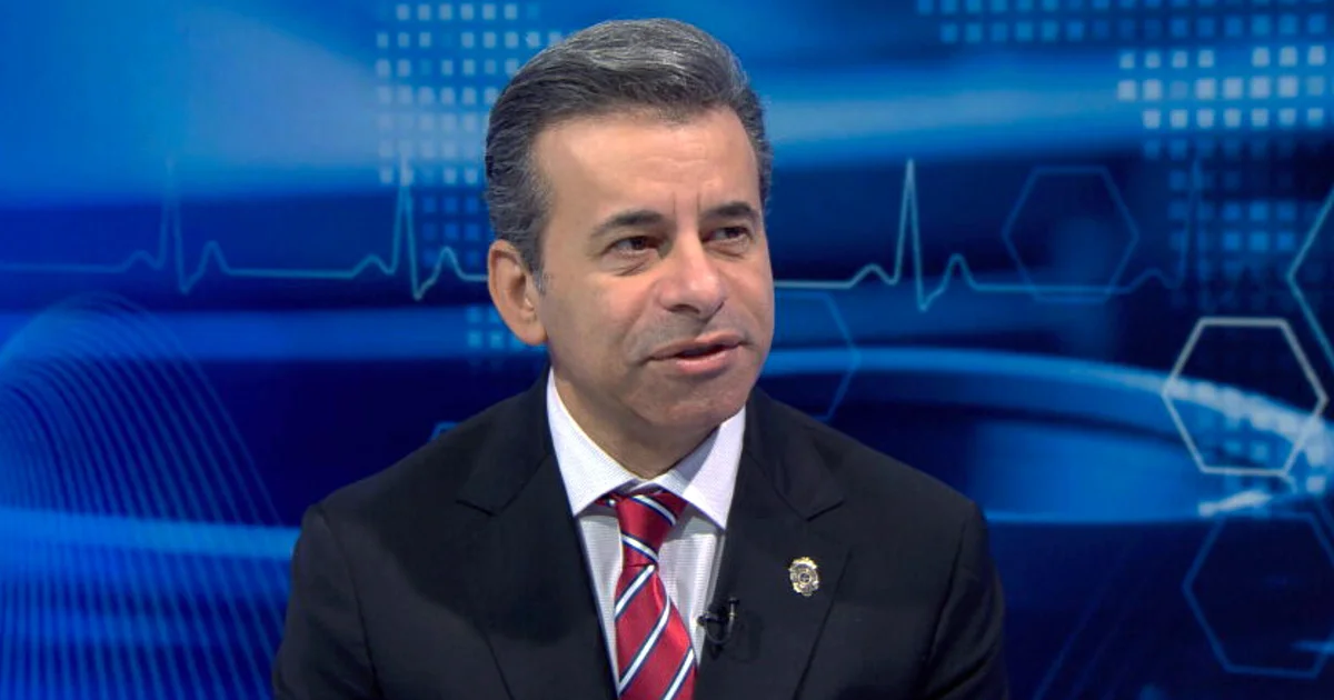 Featured image for FDA Removes Warnings, Boosting Access to Menopause Hormone Therapy