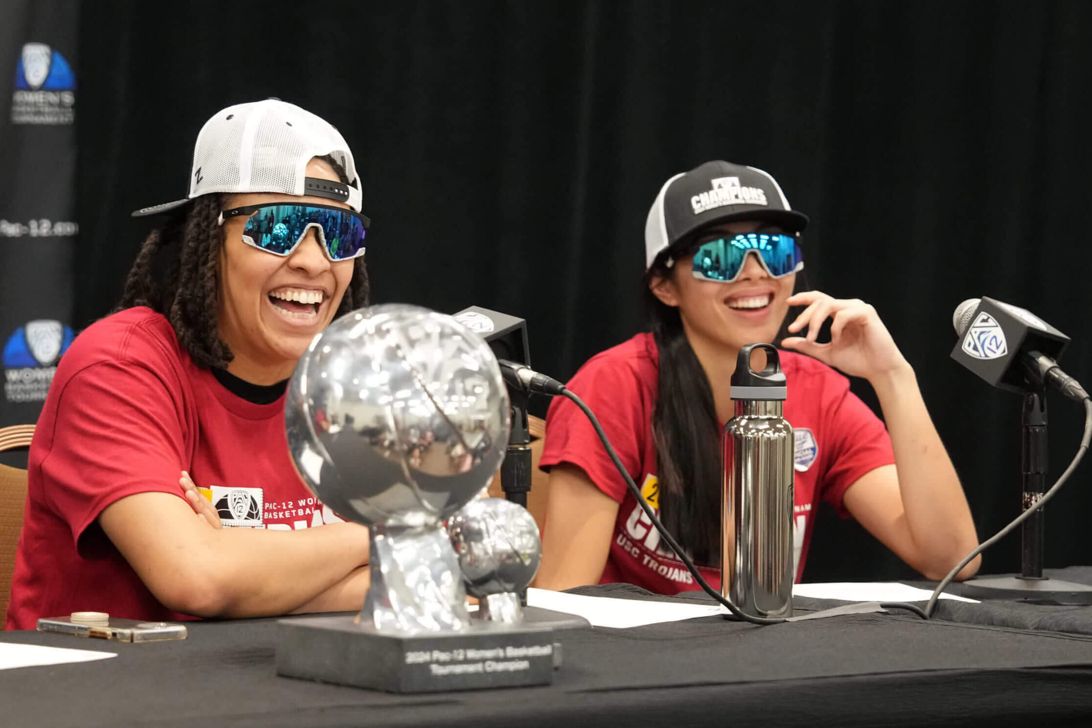 Featured image for "USC's Former Ivy League Trio Leads Women's Basketball to Pac-12 Title Victory"