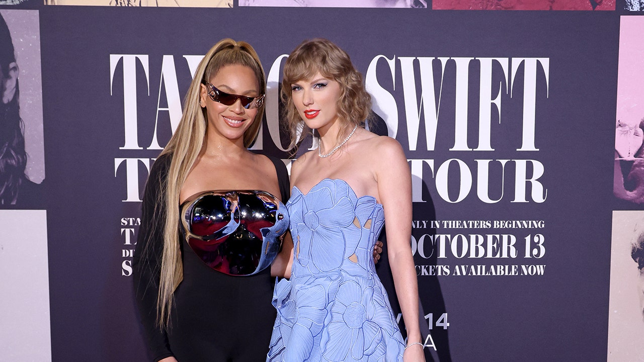 "Taylor Swift's Record-Breaking 2023 Tour Dominates Financially"