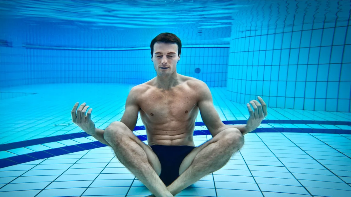 Featured image for Freediver Breaks World Record with Nearly Half-Hour Breath Hold