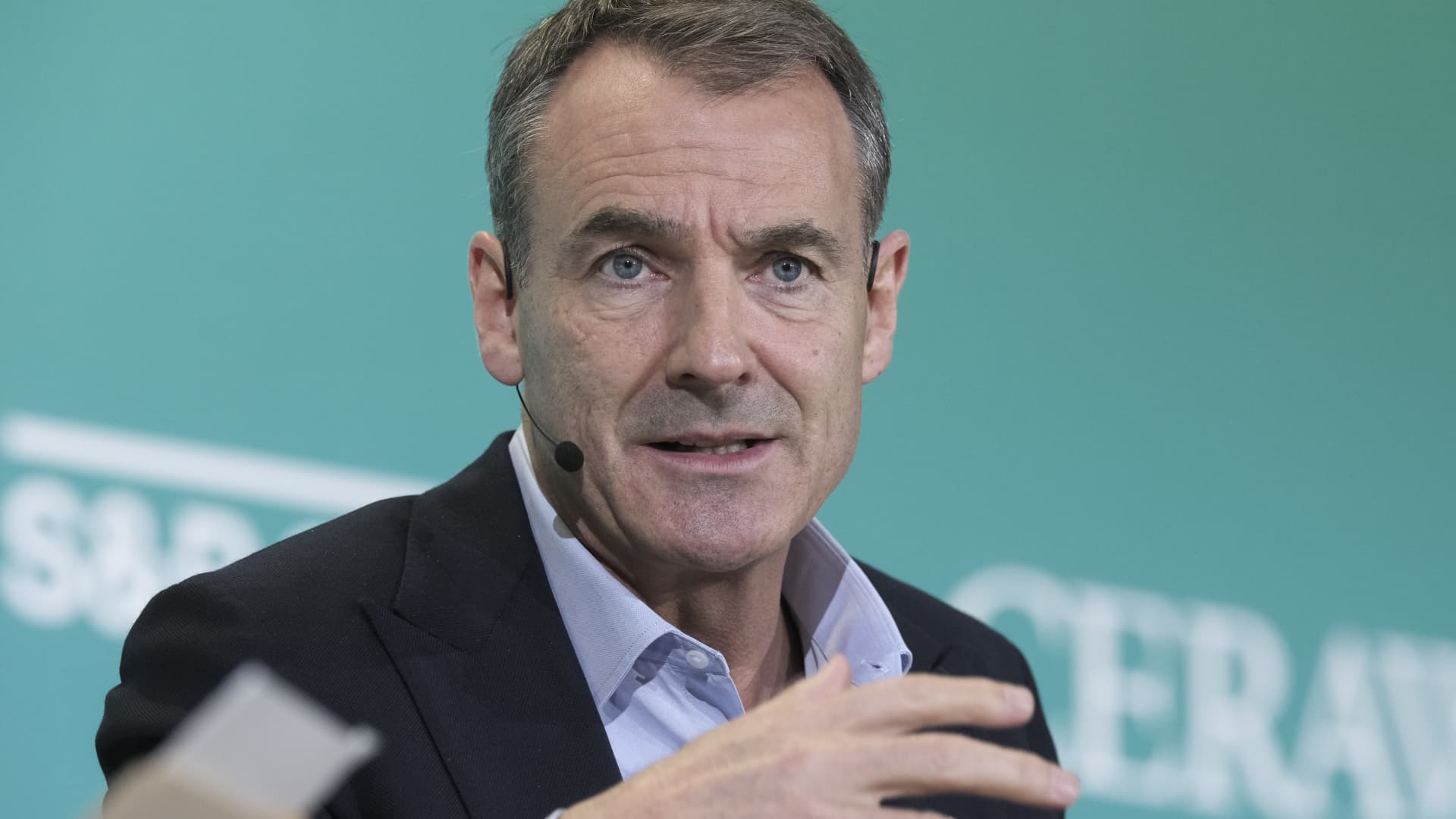 BP CEO Bernard Looney to Resign, Company to Proceed with Clean Energy Plan