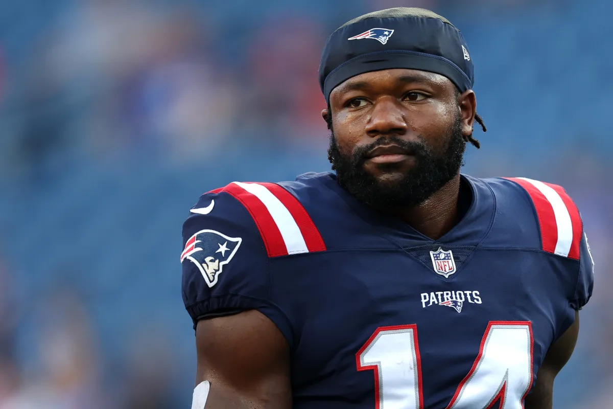 "Patriots Make Bold Moves, Waive Veteran RB and Claim Ex-Eagles LB"