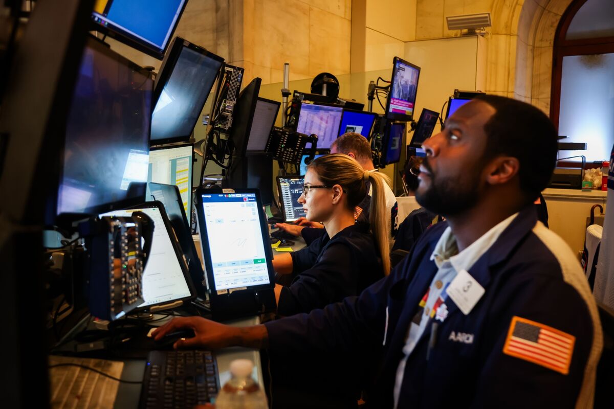 US Stocks Decline Amid Persistent Inflation Concerns