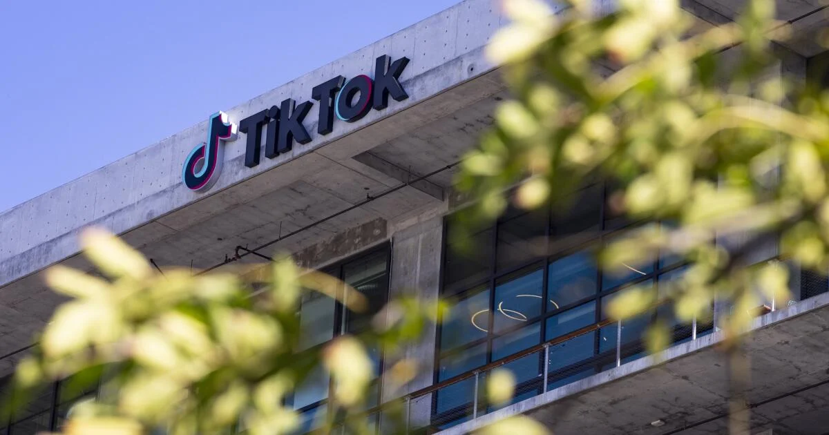 TikTok Settles Youth-Addiction Case as Bellwether Trial Looms