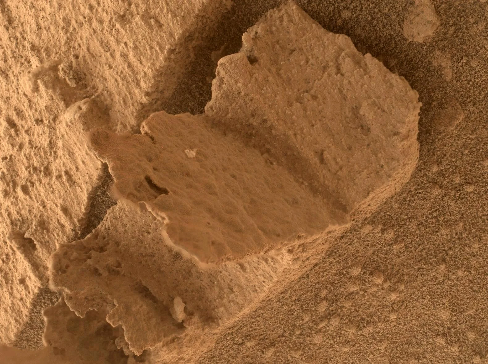 NASA's Curiosity Rover Discovers Book-Like Rock on Mars in 3D.