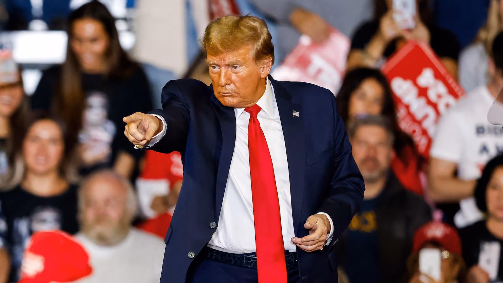 "Trump's High-Stakes Thursday: Fraud Trial Ruling and Criminal Trial Hearing in Manhattan"