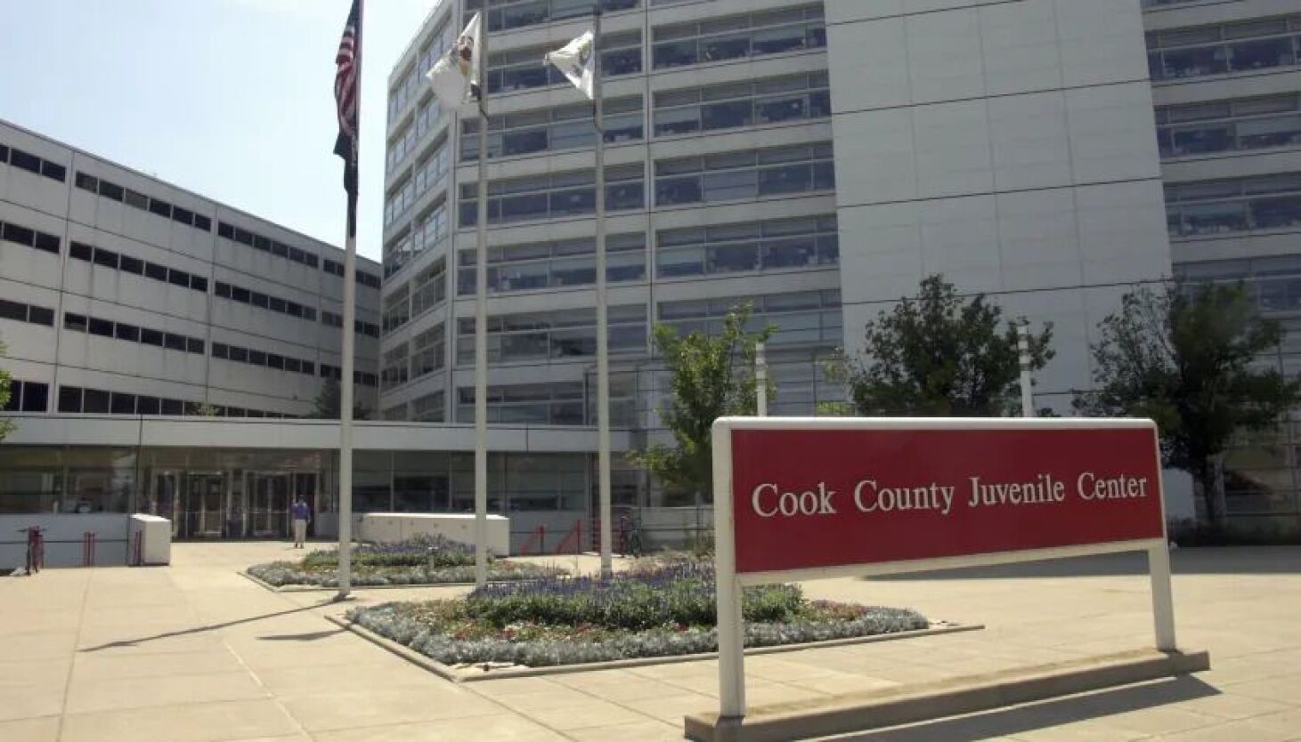 Featured image for Study reveals alarming rate of post-release fatalities among Cook County juvenile detainees.
