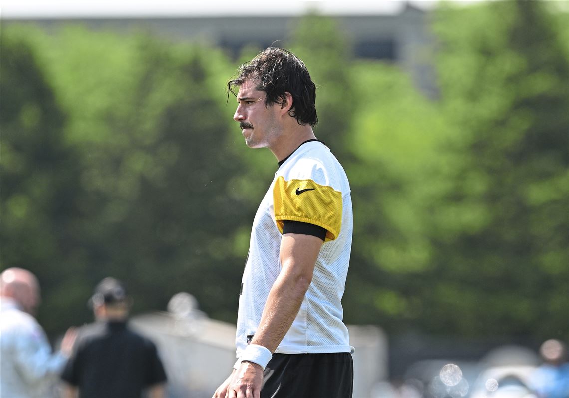 Featured image for Steelers address fan backlash over players' Trump rally appearance