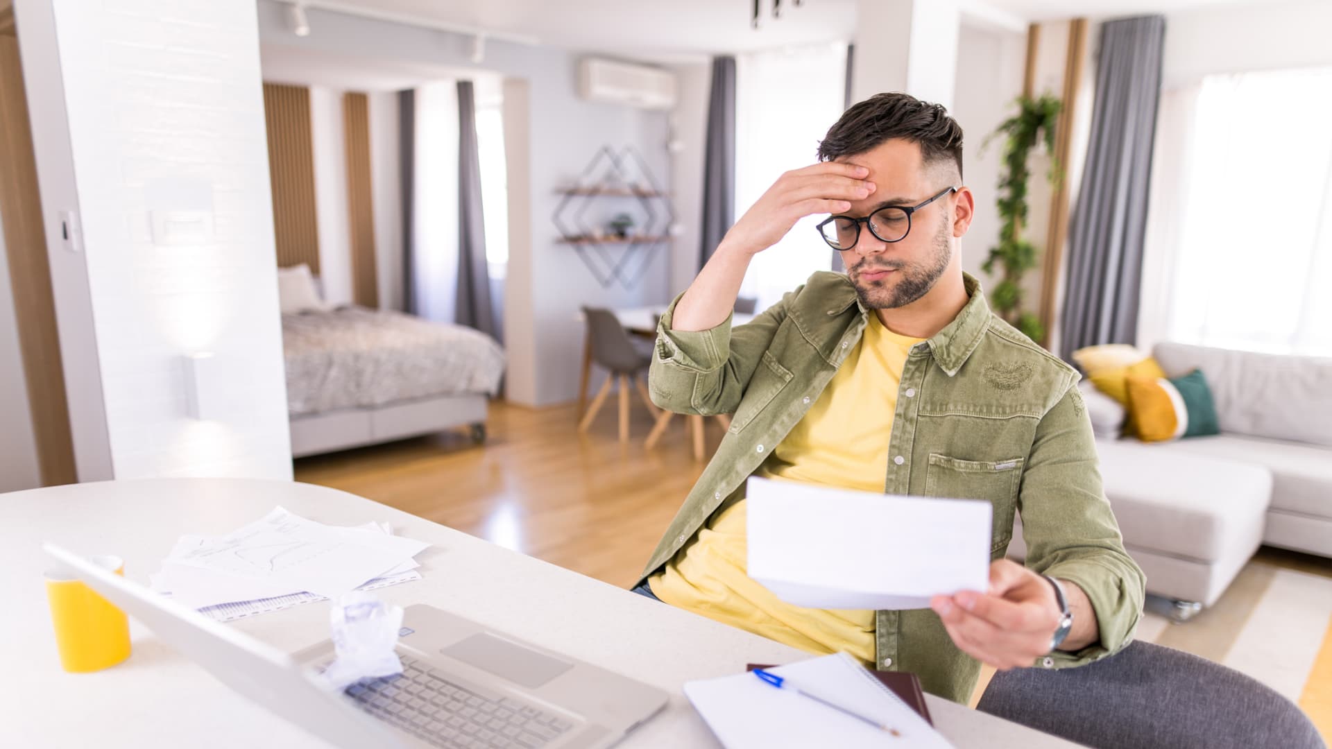 Featured image for Student Loan Payment Pause Ending: How to Prepare for Resuming Payments.