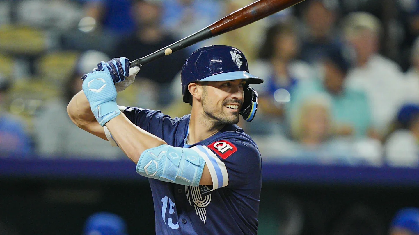 Yankees Eye Right-Handed Outfielder as Spring Training Looms