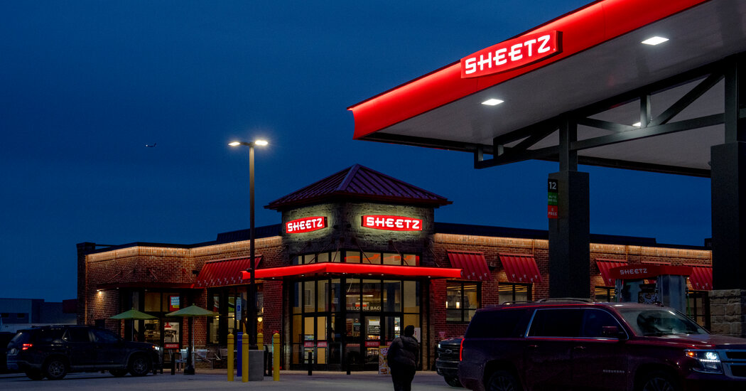 Featured image for Wawa and Sheetz Expand Amid EV Growth