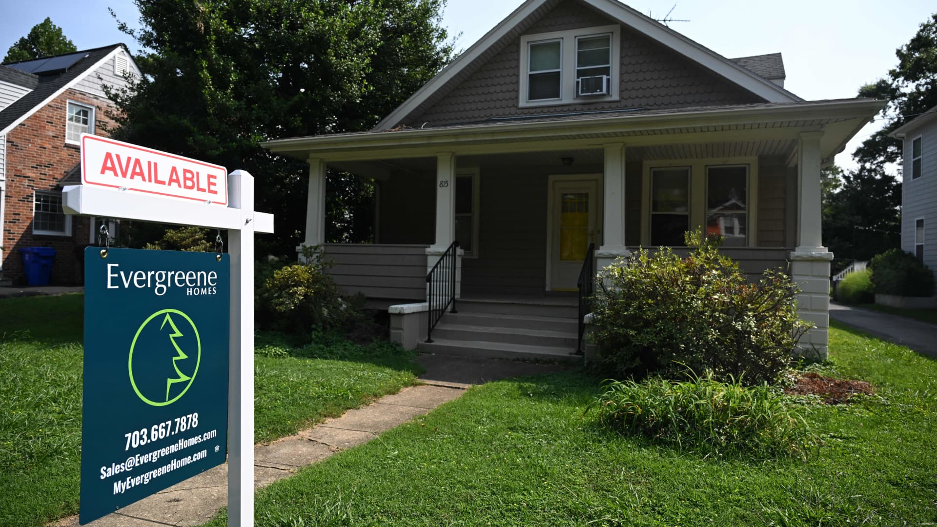 Real estate market sees low home sales but rising prices in August