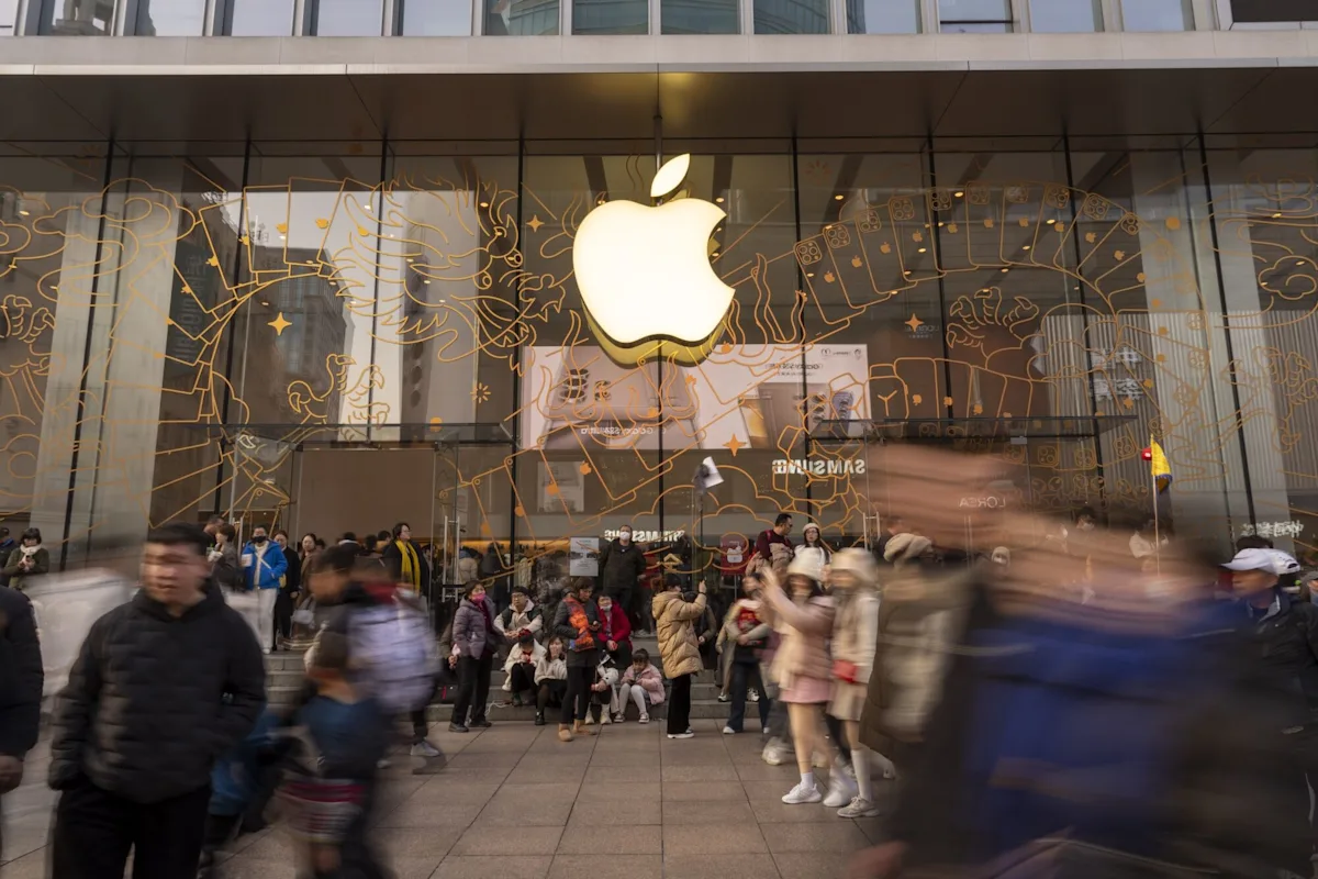 "DOJ Set to Sue Apple for Antitrust Violations"