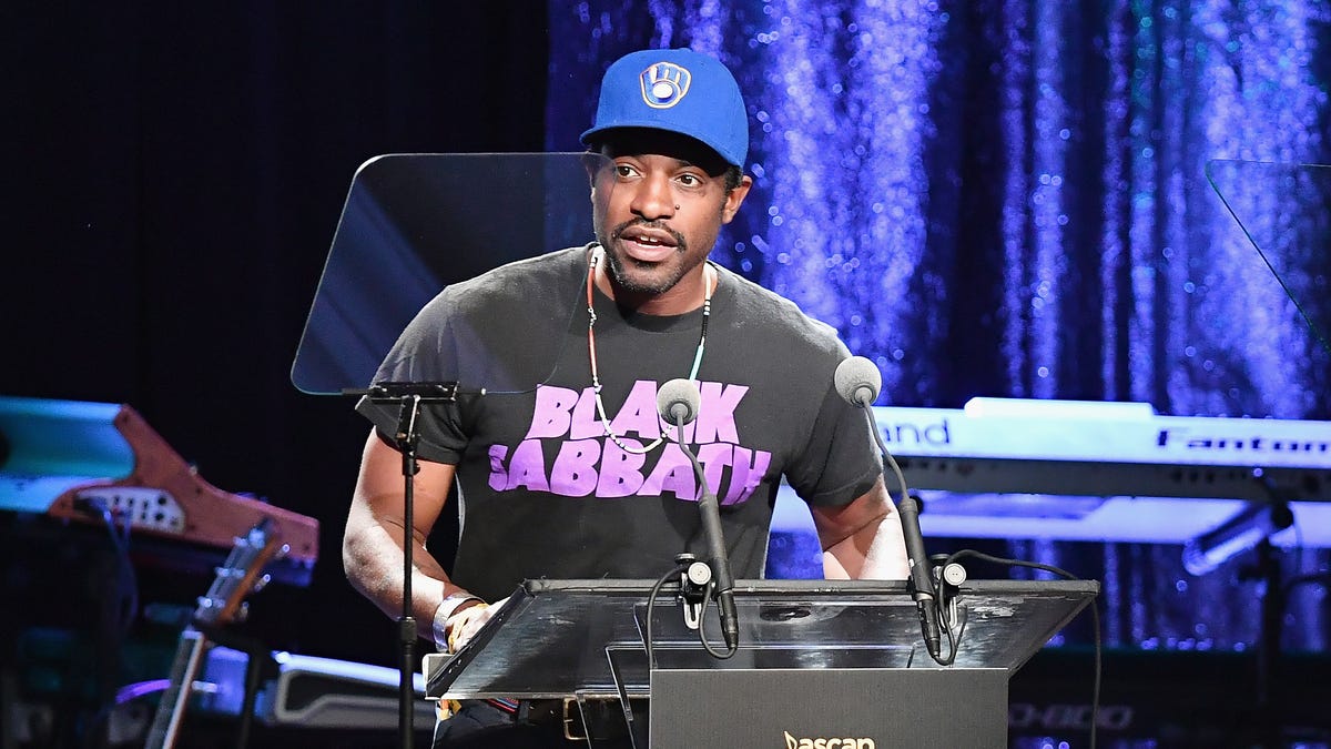 "André 3000's Debut Solo Album: Flute Takes Center Stage"