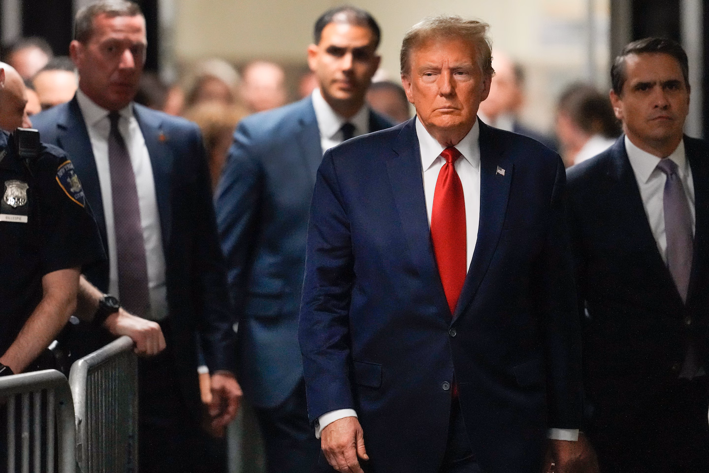 Trump Courts Wealthy Donors with Promises of Tax Cuts and Oil Projects