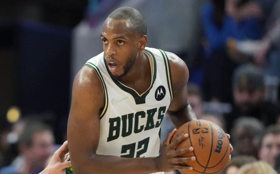 Khris Middleton Re-Signs with Bucks on $102M Deal