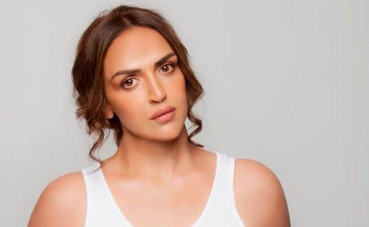 Featured image for Esha Deol Opens Up About Her Bond with Sunny and Bobby Deol