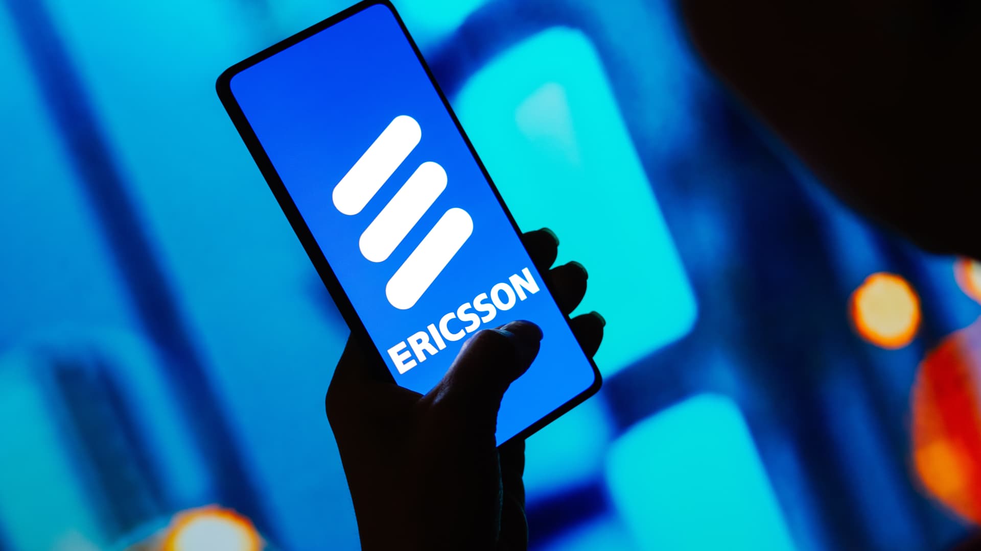 Featured image for "Ericsson Forecasts Continued Market Decline Despite Q4 Earnings Beat"