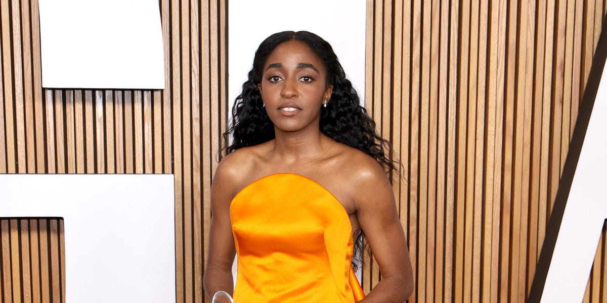 Ayo Edebiri's Controversial Comments on Jennifer Lopez Resurface Ahead of SNL Appearance