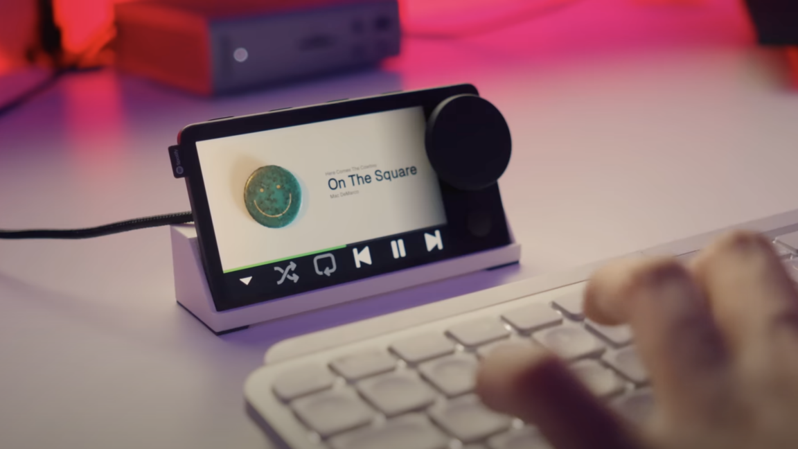 Featured image for Firmware Hacks Revive Spotify's Car Thing Amid Shutdown