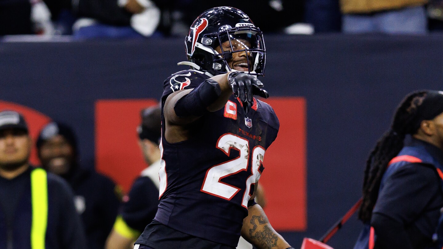 Featured image for Texans' Joe Mixon Recovery and Status Remain Uncertain
