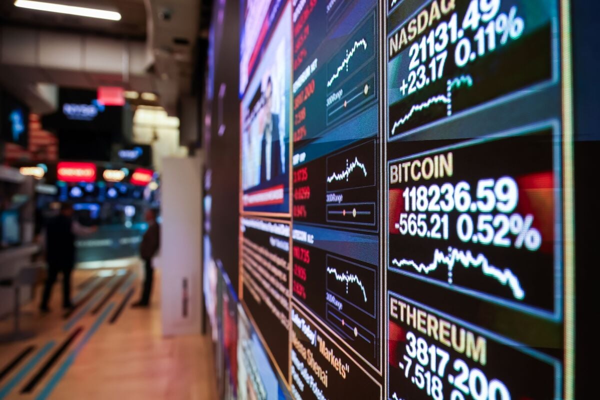 Featured image for White House Releases Crypto Report with Legislative Proposals and Market Impact