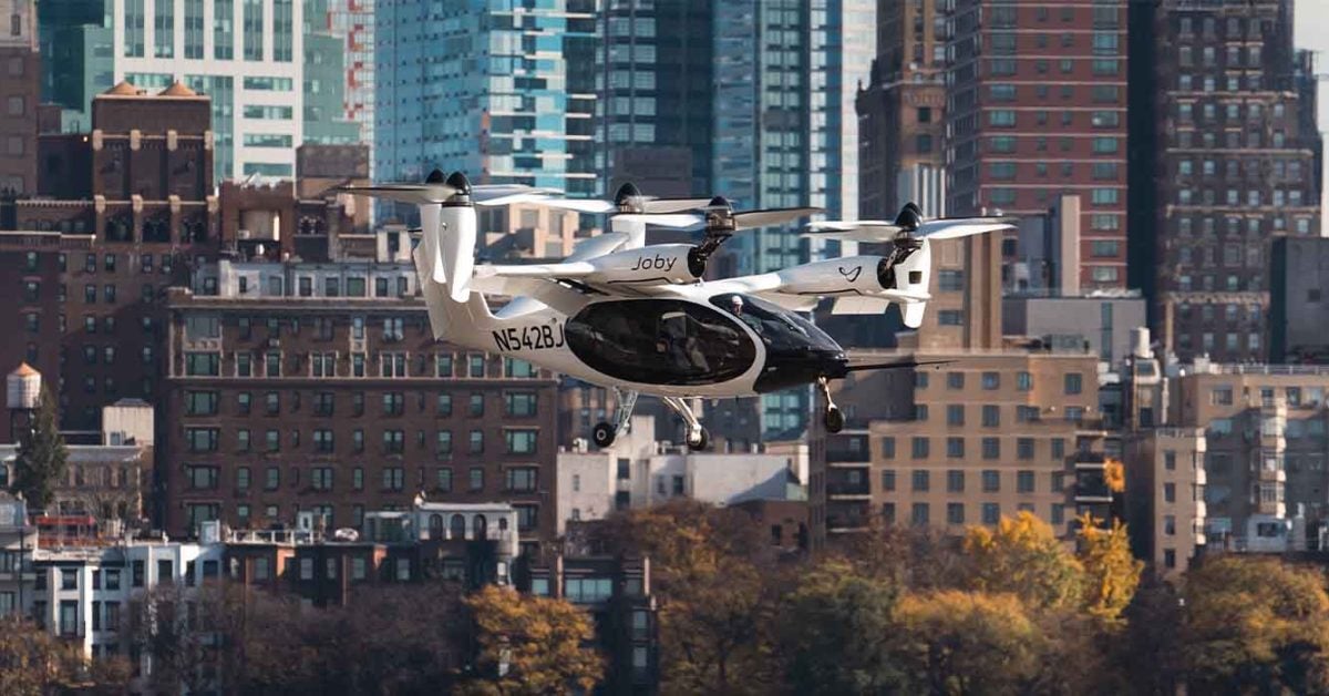 Featured image for Joby Aviation Successfully Tests eVTOL Air Taxi in New York City