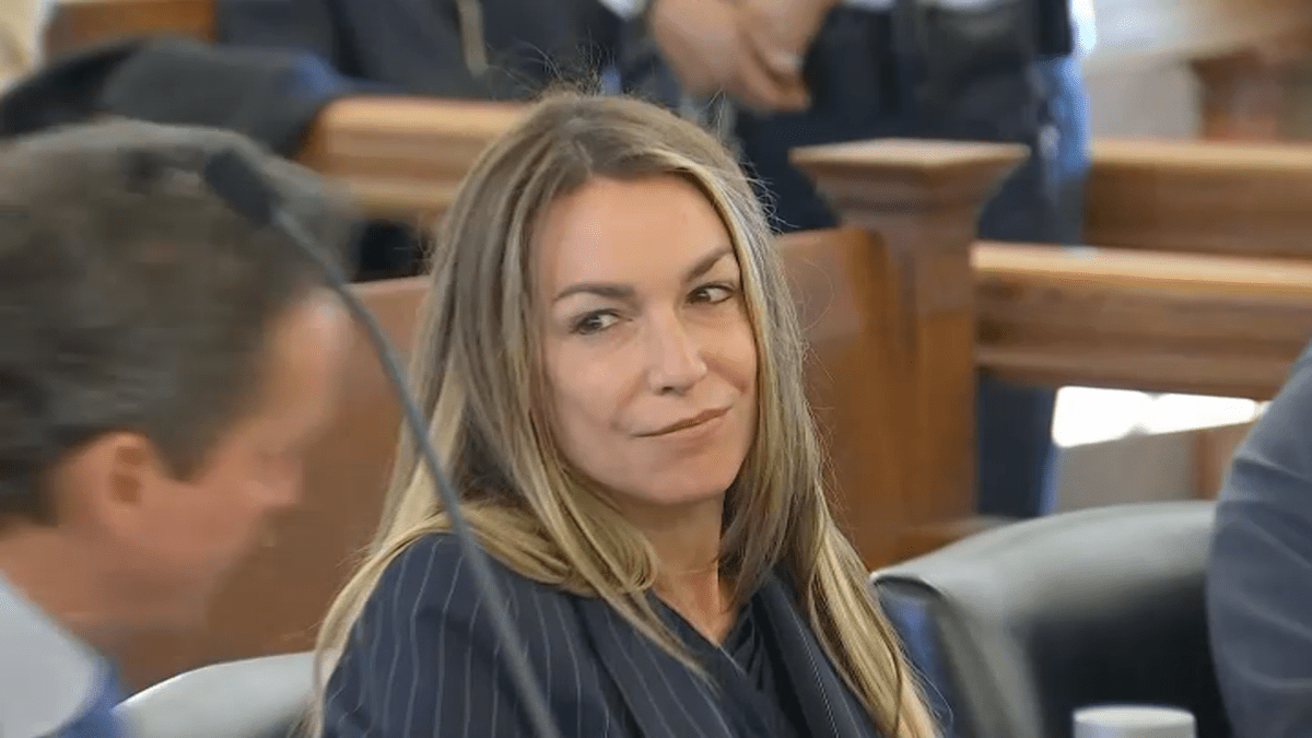 Featured image for Legal Maneuvers in Karen Read Murder Case: Defense Seeks Dismissal and Evidence Teased from Federal Investigation