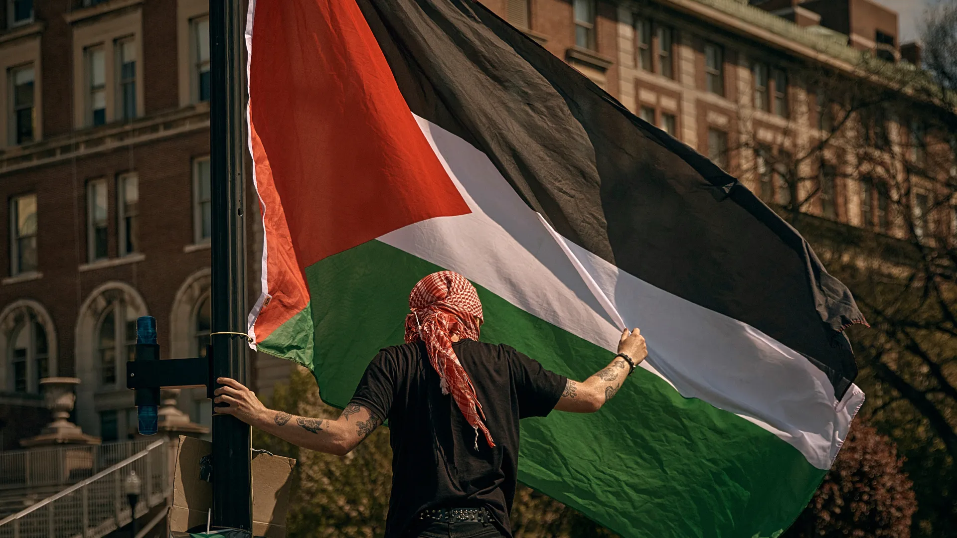 "Global Rift Deepens Over Palestinian Statehood Recognition"